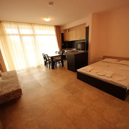 Menada Grand Kamelia Apartment *