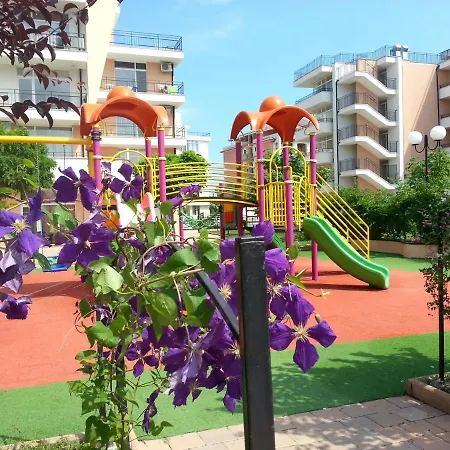 Menada Grand Kamelia Apartment *