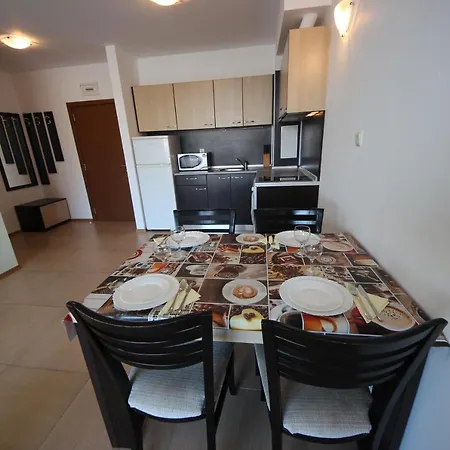 Menada Grand Kamelia * Napospart