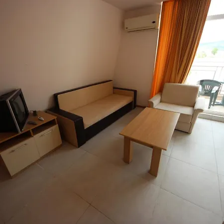 Apartman Menada Grand Kamelia *