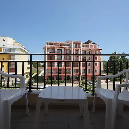 Apartman Menada Grand Kamelia *