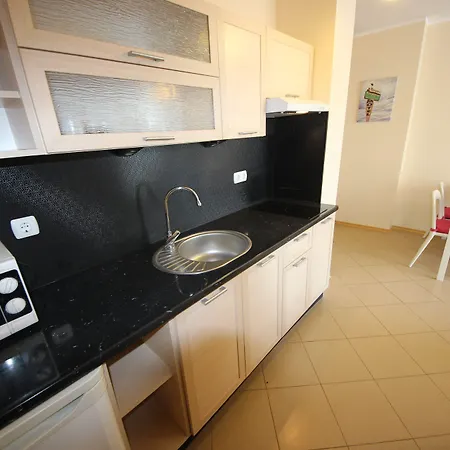 アパート Menada Grand Kamelia *