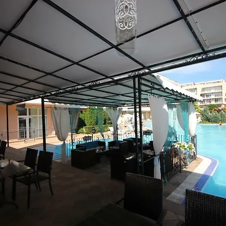 Menada Grand Kamelia * Napospart