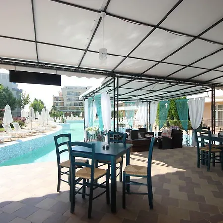 Menada Grand Kamelia *