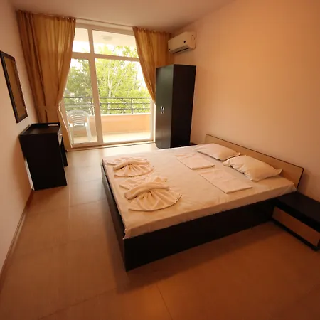 Menada Grand Kamelia